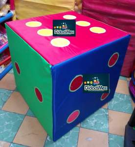 CUBO DE PUNTOS GIGANTE