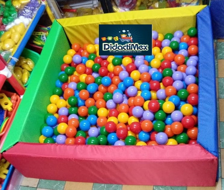 ALBERCAS DE PELOTAS