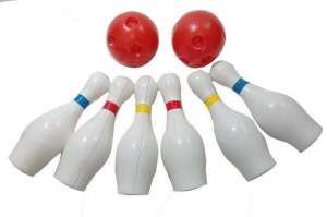 BOLICHE MEDIANO CON 6 PINOS Y 2 BOLAS