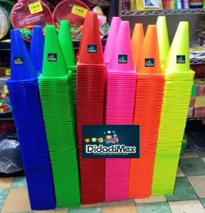 CONOS PARA ENTRENAMIENTO CONOS PARA ENTRENAMIENTO