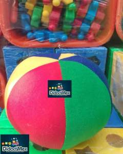 PELOTA CON CASCABEL PELOTA CON CASCABEL